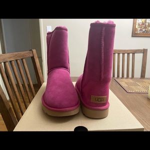 Ugg boots size 8 brand new
